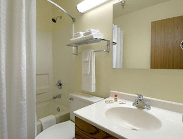 Отель Super 8 By Wyndham Lexington Park/California Area Номер фото